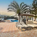 Coral Hotel 4*