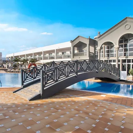 Coral Hotel 4*