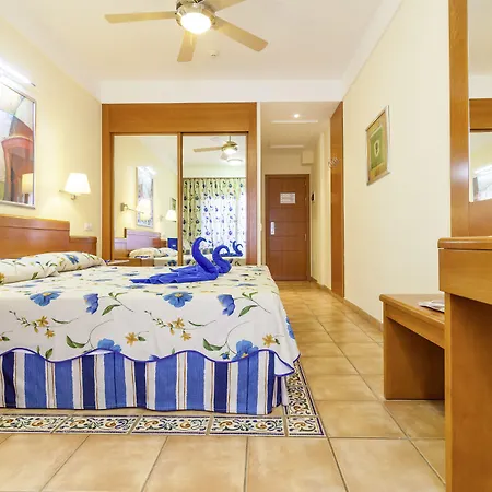 Otel Coral 4*