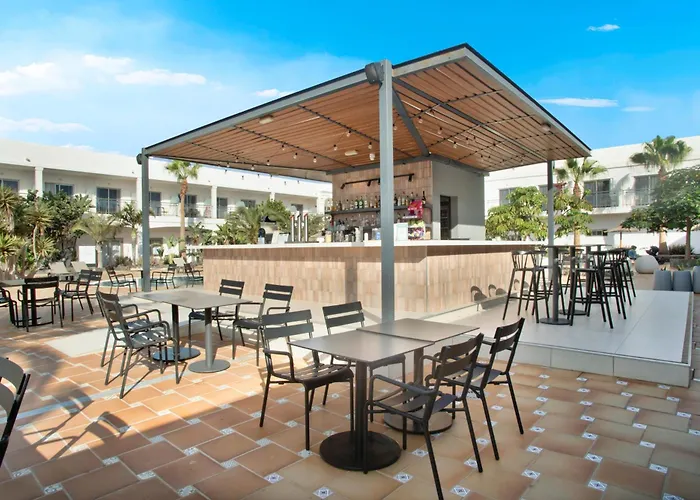 Hotel Coral 4*